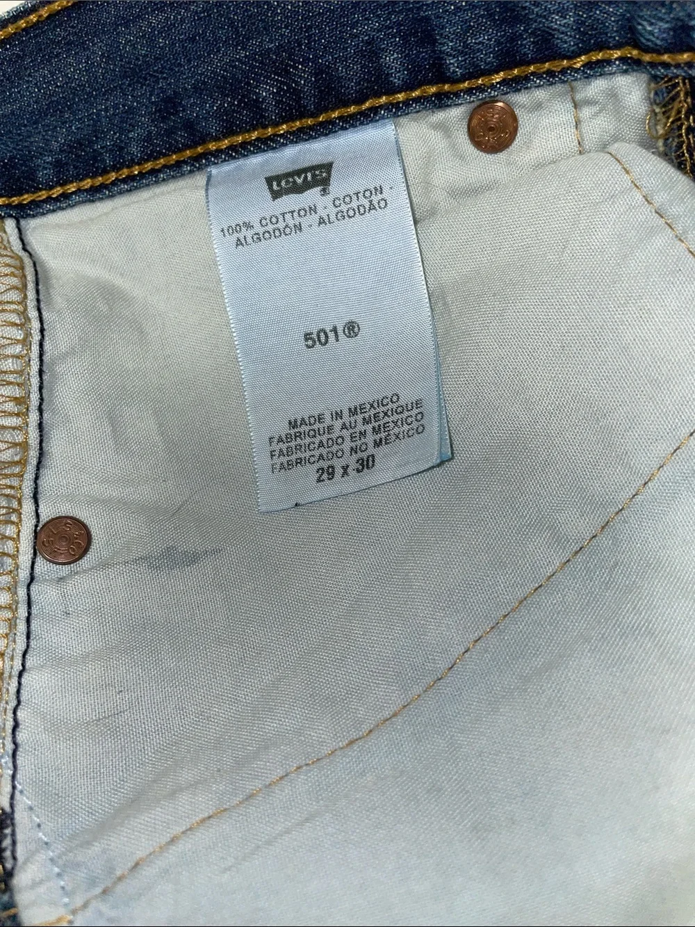Men’s 501 LEVI Jeans Straight Keg Cut & Button Fly Closure Sz 29/30 Blue Denim
